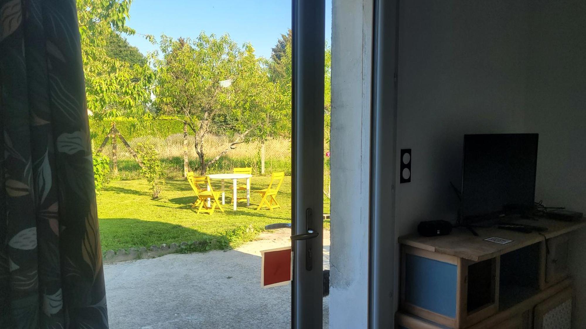 Le Truc En Plus, Accessibles Pmr, Appartement 45 M2 Mitoyen Dans Une Maison Avec Un Autre Appartement Guerard ภายนอก รูปภาพ